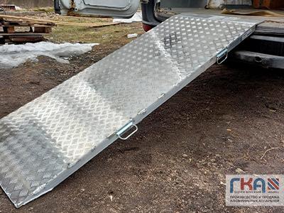 Погрузочный мост ГКА 200.80/3KM